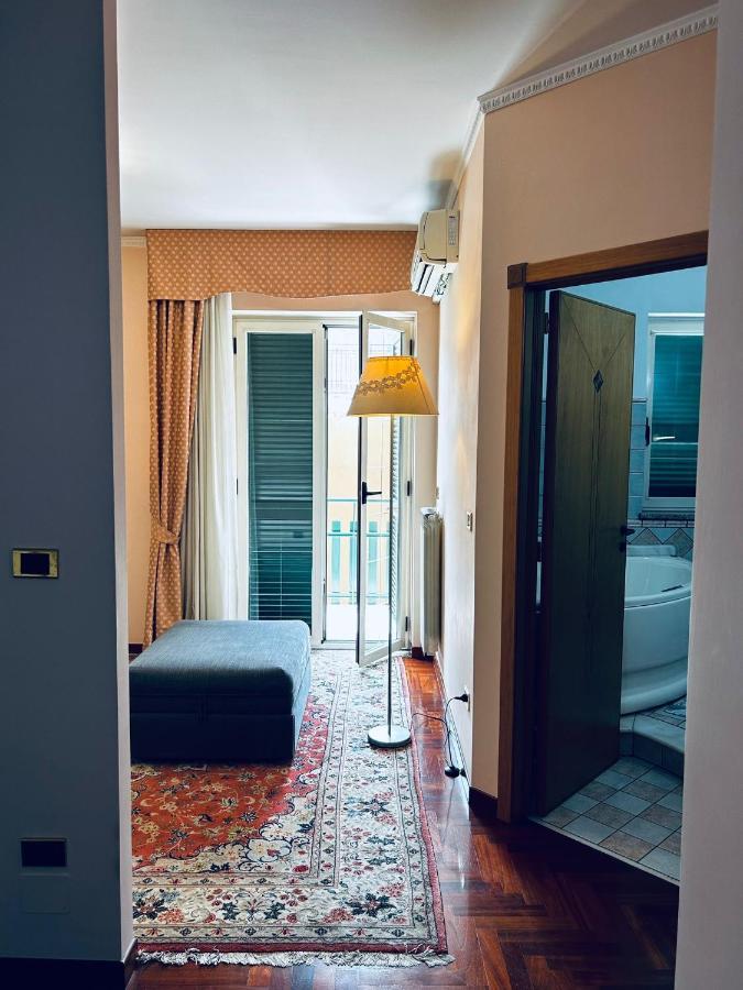 Luena Home Luxury Apartment Brusciano Esterno foto