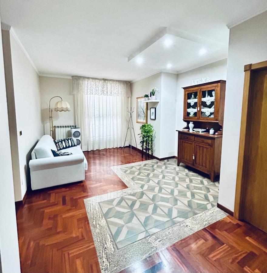 Luena Home Luxury Apartment Brusciano Esterno foto
